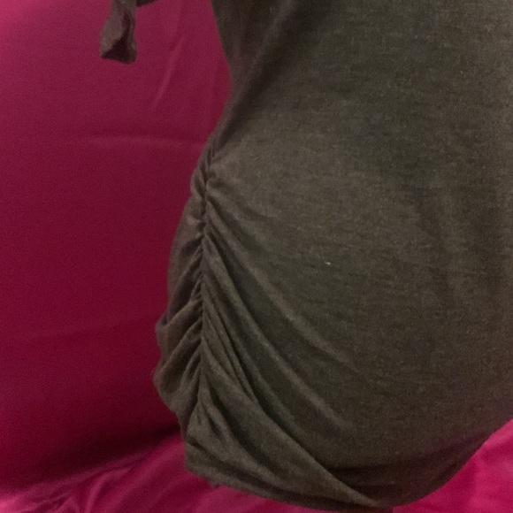 Espresso gray t. Size M. Like new. Jewelled shoulders . Sinched sides - Picture 2 of 5